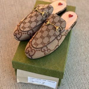 WOMEN'S JUMBO GG PRINCETOWN SLIPPER SIZE 39